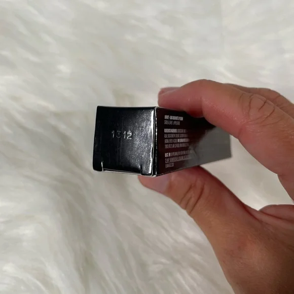 NWT - IL MAKIAGE Infinity Long Wear Matte Lip Cream - Picture 12 of 16